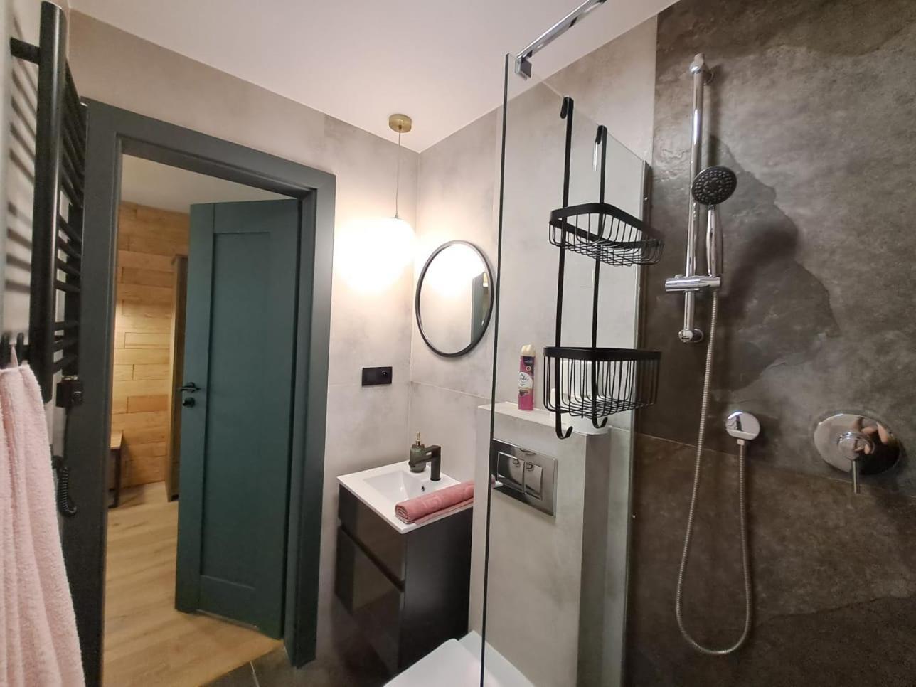 Dk Apartamenty Hotelove Gizycko Bagian luar foto