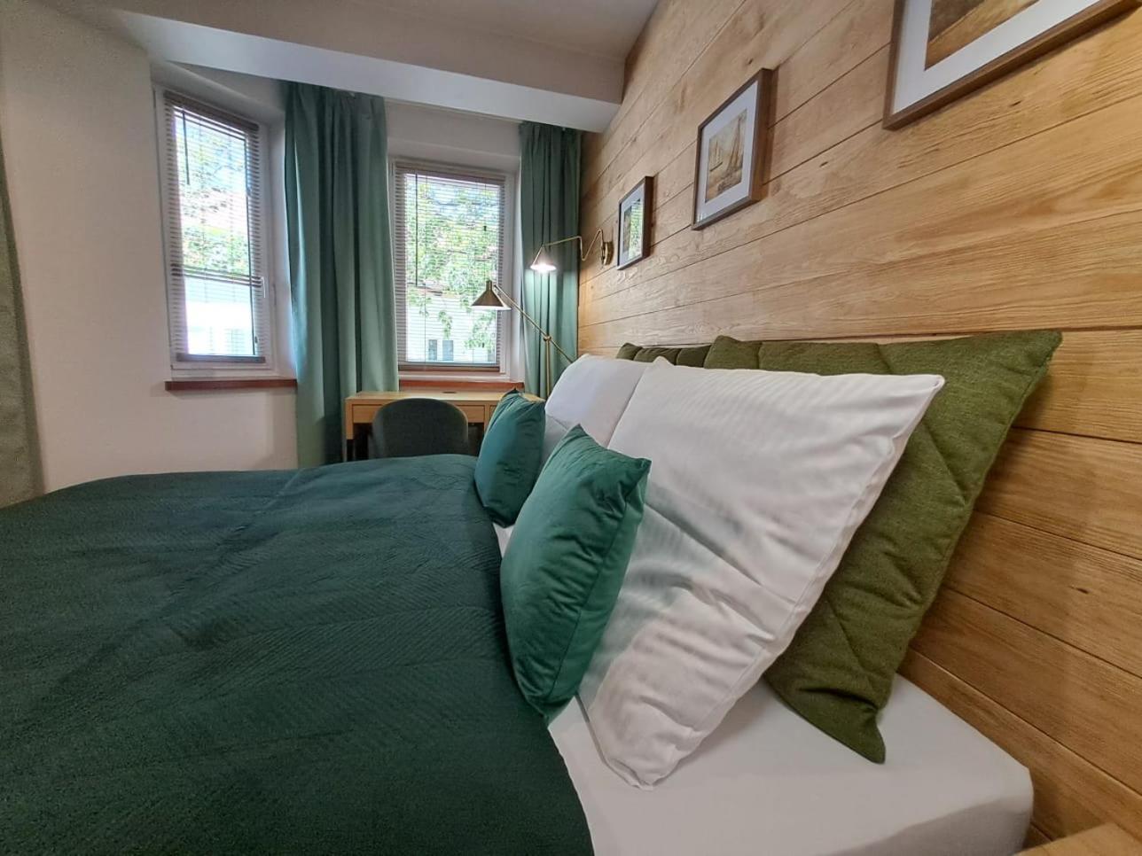 Dk Apartamenty Hotelove Gizycko Bagian luar foto
